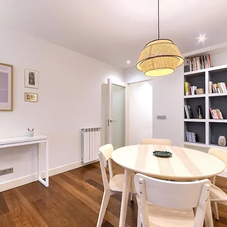 Vt Centrico Con Encanto Cerca De San Mames Διαμέρισμα *